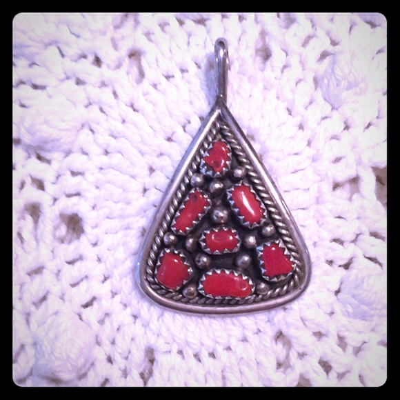 ♣️ Sterling and Coral Pendant ♣️ - Picture 1 of 5